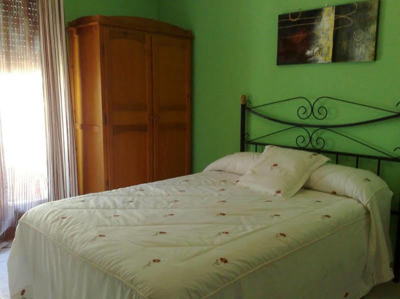 Hostal Virgen Del Rocio Ронда Екстер'єр фото