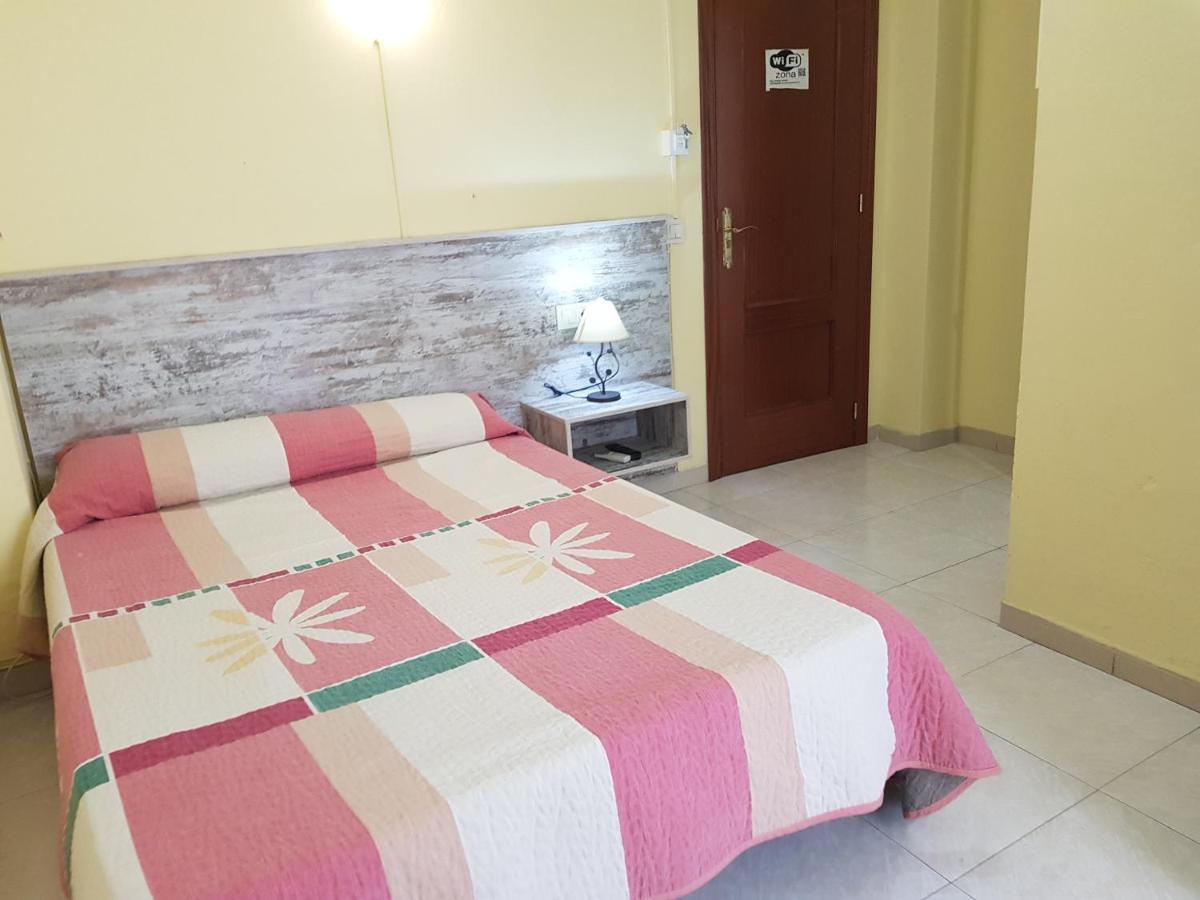 Hostal Virgen Del Rocio Ронда Екстер'єр фото
