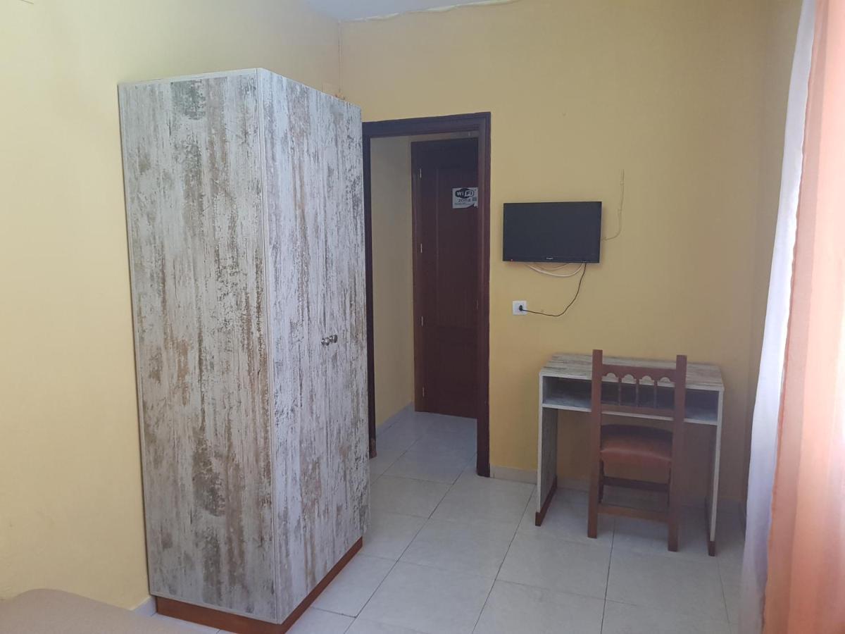 Hostal Virgen Del Rocio Ронда Екстер'єр фото